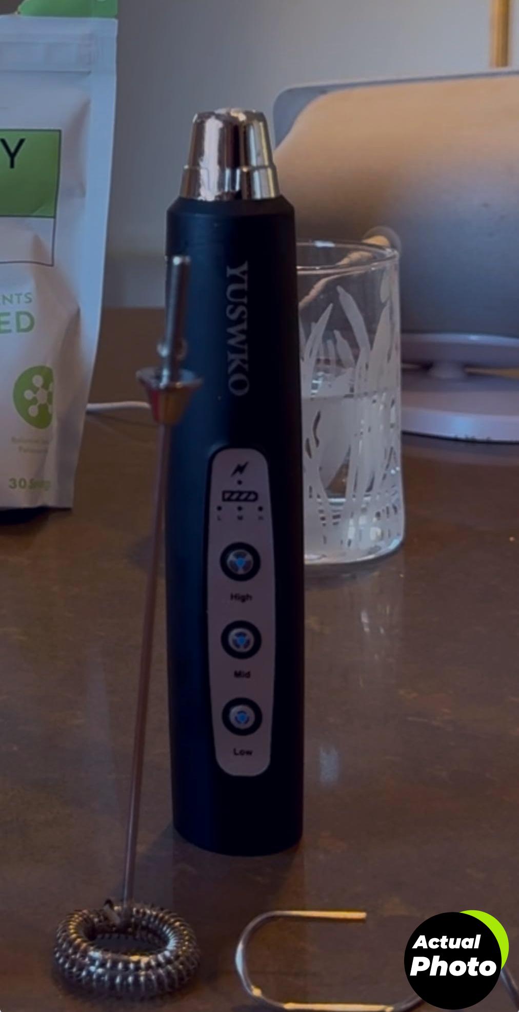 yuswko-black-milk-frother-wand-foto-1